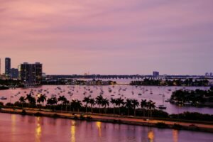 Levantamiento de sanciones a Venezuela: Oportunidades en Miami