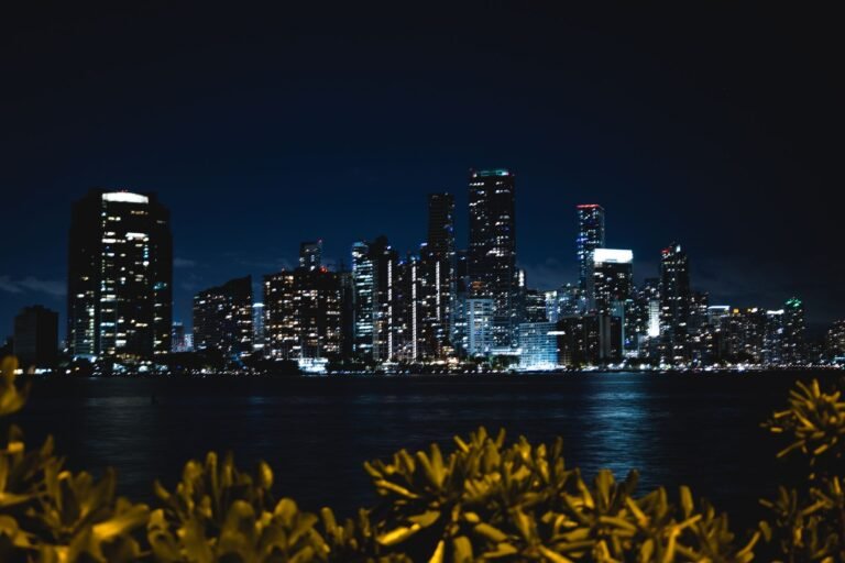 Inversión Miami: Nuevas Zonas Emergentes Revolucionan el Mercado